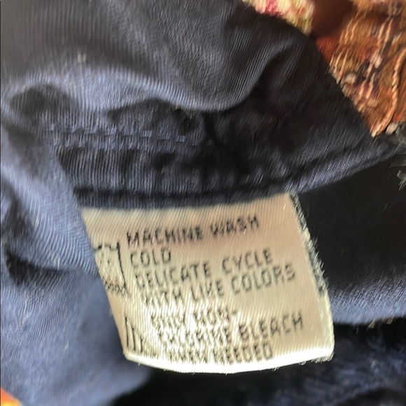 Casey and Max Navy Embroidered Vest Size L - Picture 8 of 9